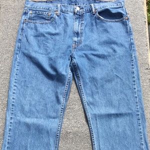 Levi's 505 Mens Jeans 36* x 34 Measured. Tag is 38